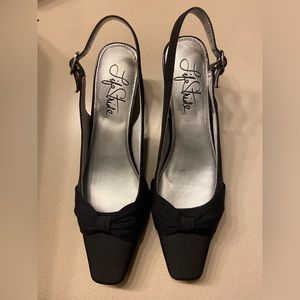 LIFE STRIDE Juliet Style Short Heel Black slingback size 7.5